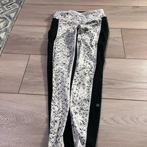 Lululemon Black and White Patterned Leggings
